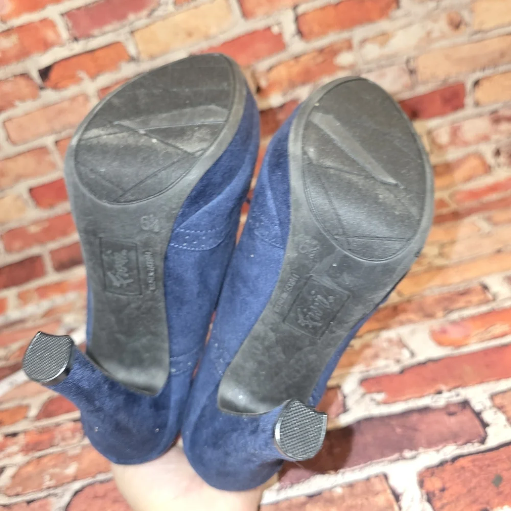 FIONI Clothing Navy Lace-Up Heels Size 6.5